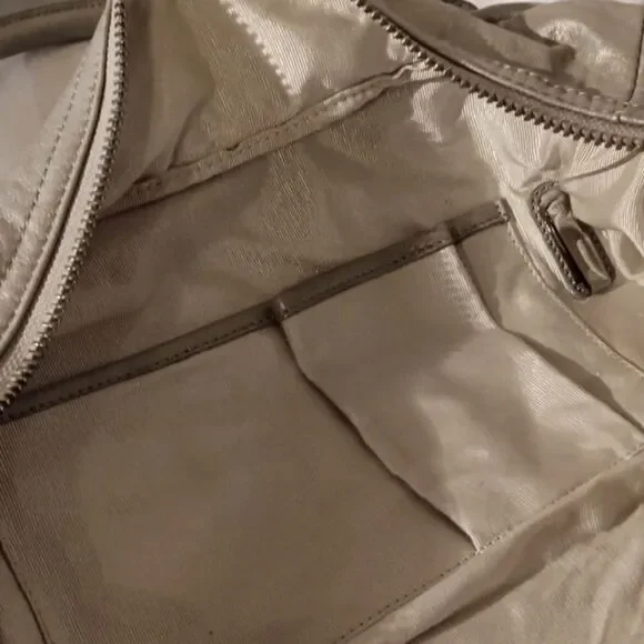 Badgley Mischka Kisha Large Bag - Picture 7 of 14